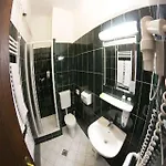 Metro 3*