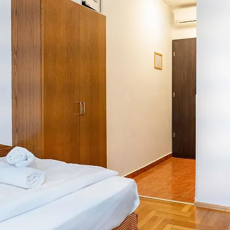Hotel Metro 3*
