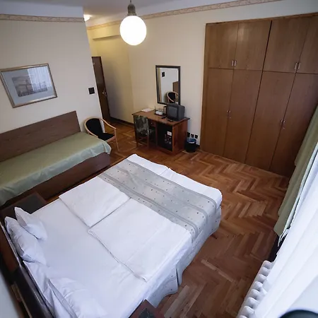 Metro 3* Budapest