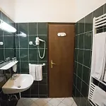 Hotell Metro 3*