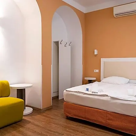 Metro 3* Budapest