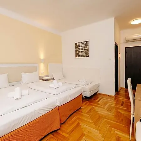 Metro 3* Budapest