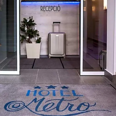 Metro Hotel