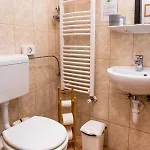 Metro Hotel 3*