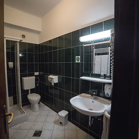 Metro 3* Budapešť