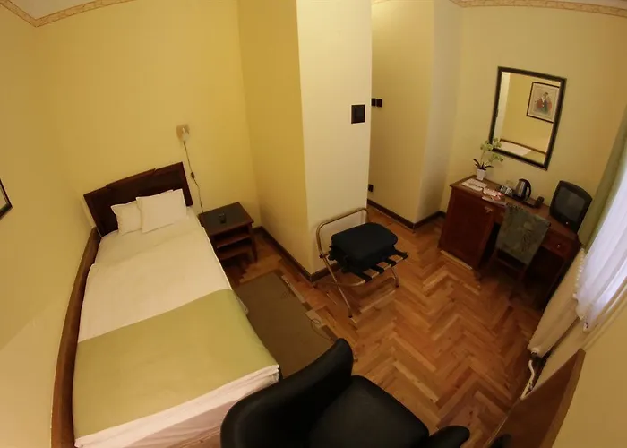 Hotel Metro Budapeste