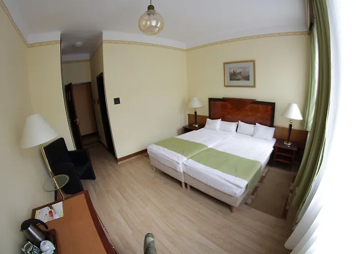 Hotel Metro Budapeste